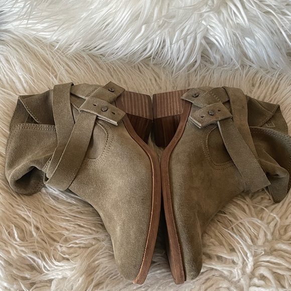 Ugg Booties - Picture 7 of 10